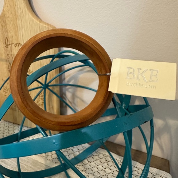 BKE Wooden and Teal Bracelet - Picture 1 of 2